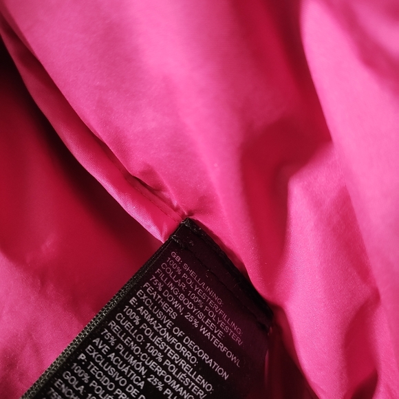 The North Face Pink Puffer Jacket - Picture 8 of 13